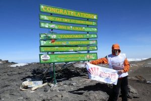 6 bin metrelik Kilimanjaro'ya zorlu tırmanış