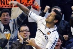 Valencia bu kez 10 kişi yıktı