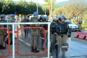 Jandarma destekli m&uuml;lakat