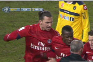 Zlatan Ibrahimovic hakem d&ouml;v&uuml;yordu!..