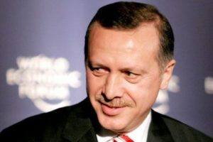 Başbakan'ın y&uuml;z&uuml;n&uuml; g&uuml;ld&uuml;ren anket!