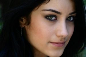 Hazal Kaya'nın korkusuna inanamayacaksınız