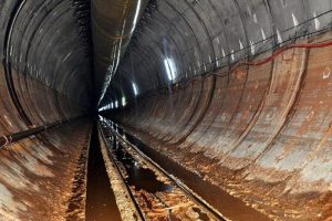 ''En b&uuml;y&uuml;k t&uuml;nel''de ışığa doğru