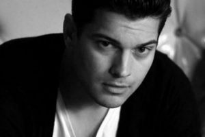 &Ccedil;ağatay Ulusoy'dan 2 bomba birden!