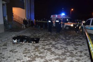8. kattan d&uuml;şen şahıs hayatını kaybetti