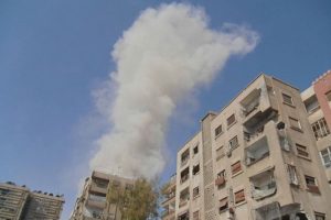 Esad Scud füzesi ve vakum bombasıyla vurdu