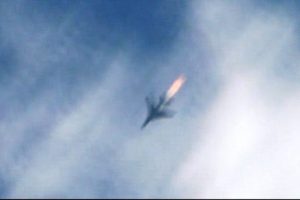 Suriye'de muhalifler savaş uçağını düşürdü