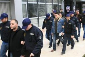 KESK &uuml;yesi 6 &ouml;ğretmen tutuklandı