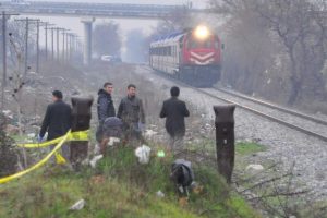 Tren &ccedil;arpan &ouml;ğrenci hayatını kaybetti