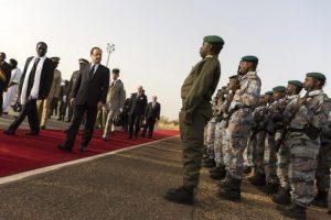 Hollande'ye UNESCO barış &ouml;d&uuml;l&uuml;