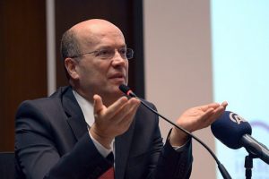 Koru'dan dış politika dersi