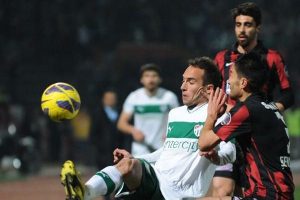 Bursaspor'da C&uuml;neyt &Ccedil;akır isyanı!
