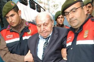 H&uuml;seyin &Uuml;zmez Metris Cezaevi'ne nakledildi