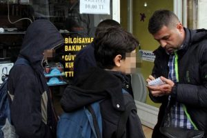 Bisiklet hırsızı kameraya yakalandı