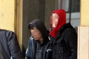 Hırsızlık zanlıları adliyeye sevk edildi