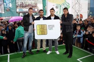 Bursasporlu futbolculardan taraftara BursasporCell hattı