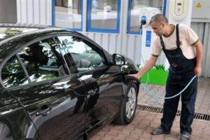 Yerli elektrikli ara&ccedil; i&ccedil;in g&uuml;&ccedil; birliği