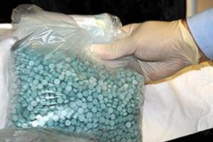 Havalimanında 71 bin ecstasy ele ge&ccedil;irildi