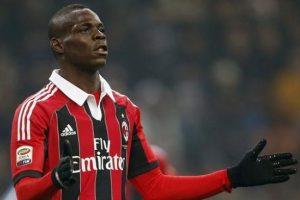 Mario Balotelli ırk&ccedil;ı saldırıya cevap vermedi