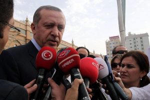 "Se&ccedil;imleri 5 yıldan 4 yıla indirmek hataydı"