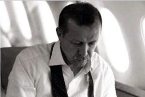 Doğum g&uuml;n&uuml;n&uuml; ilk o kutladı