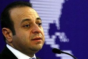 "Merkel ve Sarkozy aynı kefeye konmaz"