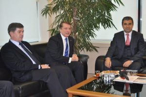 Otomotiv sekt&ouml;r&uuml; daraldı vergiler arttı