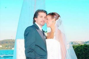 Kerem Tun&ccedil;eri boşanıyor!