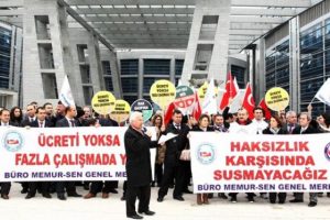 D&uuml;ş&uuml;k maaşlar i&ccedil;in y&uuml;r&uuml;yorlar