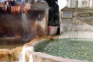 Karahayıt'ta şifanın rengi kırmızı ve beyaz