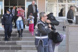 Kuyumcu dolandırıcıları yakalandı