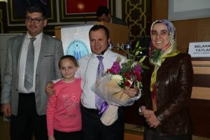 "Ger&ccedil;ek problemlerin sebebleri perdenin arkasında saklıdır"