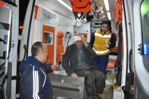 Takla atan cipte muhtarın kulağı koptu