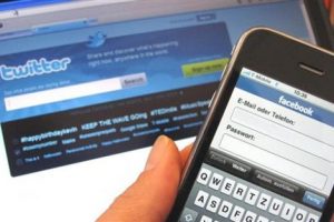 "Sosyal medya internet bağımlılığı yapıyor"