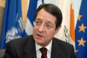 Anastasiadis g&ouml;revine başladı