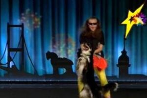 Yetenek Sizsiniz T&uuml;rkiye'de sevimli k&ouml;pek Cash'ten Gangnam Style dansı