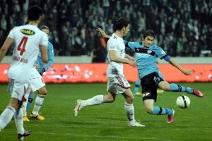 Bursaspor'un gen&ccedil;leri ışık sa&ccedil;ıyor