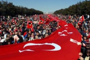 Başkentte ana yolların kutlamalara kapanmasına yargı onayı