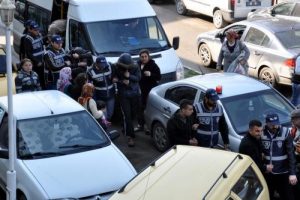 Uyuşturucu operasyonuna 2 tutuklama