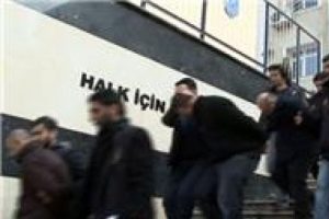 Oto hırsızlarından ilgin&ccedil; şifre