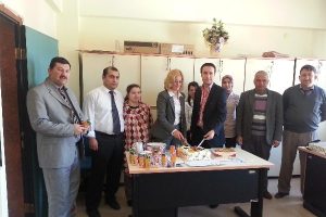 Muhasebecilerden pastalı kutlama