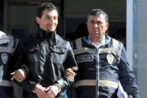 Cezaevinden &ccedil;ıktı 1 hafta dayanabildi