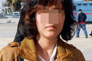 Damdan sarkarak baldızının odasına indi ve...