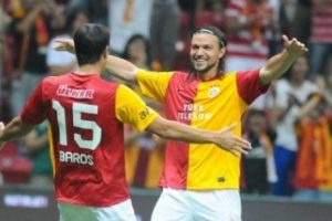 Ujfalusi ve Baros'un şampiyonluk totemi