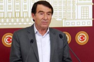 BDP'li vekil trafik kazası ge&ccedil;irdi