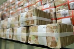 Bankalar mevduatı ikiye katladı