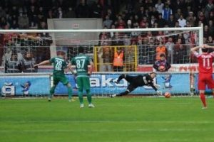 Samsunspor evinde ilk puan kaybını yaşadı
