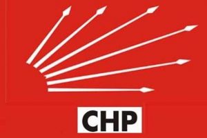 CHP ihra&ccedil; edilen 11 kişiyi yeniden &uuml;yeliğe kabul etti