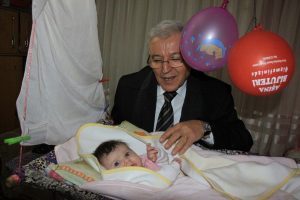 İneg&ouml;ll&uuml; hayırseverler 50 fakir aileyle kardeş oldu