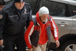 Alkoll&uuml; şahıs el arabasını &ccedil;aldı
